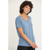 SHORT-SLEEVE V-NECK TOP: CREAM