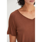 SHORT-SLEEVE V-NECK TOP: CREAM