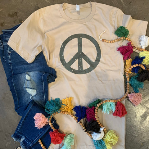 Vintage peace Graphic tee